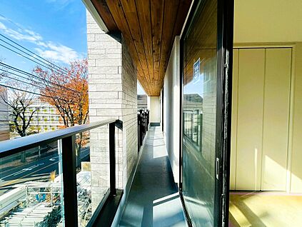 【バルコニー】