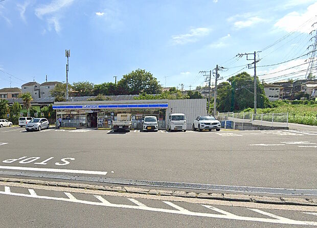 ローソン 横浜鴨居町店（約450m・徒歩7分）