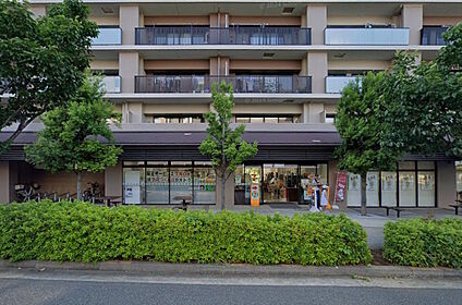 セブンイレブン横浜十日市場店 547m