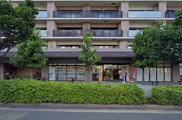 セブンイレブン横浜十日市場店（約547m）