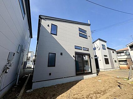 【現地外観写真】