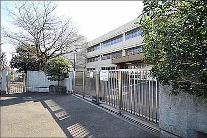 町田市立本町田小学校 約1400m(徒歩18分)