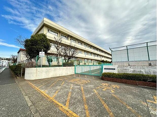 大蔵小学校(約1,200m)