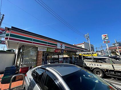 セブン大和下鶴間宿店 240ｍ(徒歩3分)