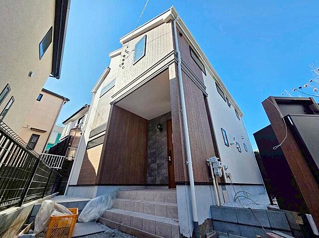 【◇◆外観◆◇】パントリーやリネン庫、セカンド洗面を備えた、家事動線に配慮したやさしい設計の住まい。収納力と使い勝手を両立し、毎日の暮らしを快適にサポートします。