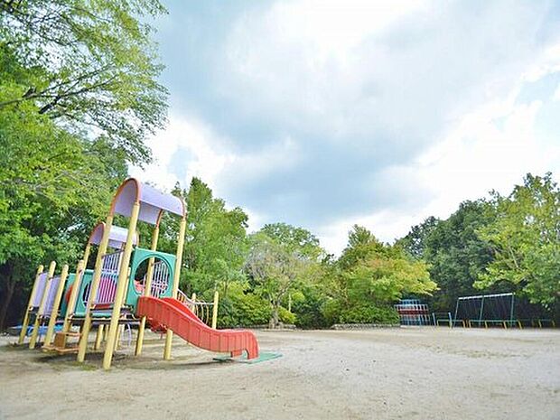 かつらぎ公園(約450m)