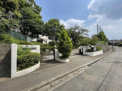 もえぎ野中学校 350ｍ(徒歩5分)