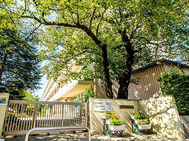 喜沢小学校(約370m)