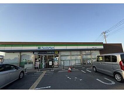 ファミリーマート 225ｍ(徒歩3分)