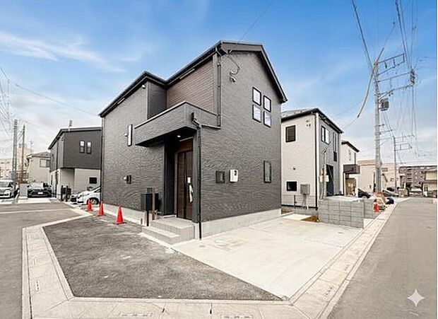 【現地外観写真】【ぜひ現地をご確認下さい】陽当りや通風性など各所に施された工夫で住みやすさを実現。部屋の大きさや周辺環境・街並など、資料には掲載していない情報が現地にはたくさんございます。*CG加工あり