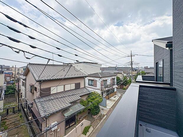 【【眺望】】眺望や窓からの景色が良いと、家で過ごす時間も快適です。