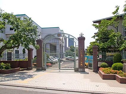 岸中学校 500ｍ(徒歩7分)