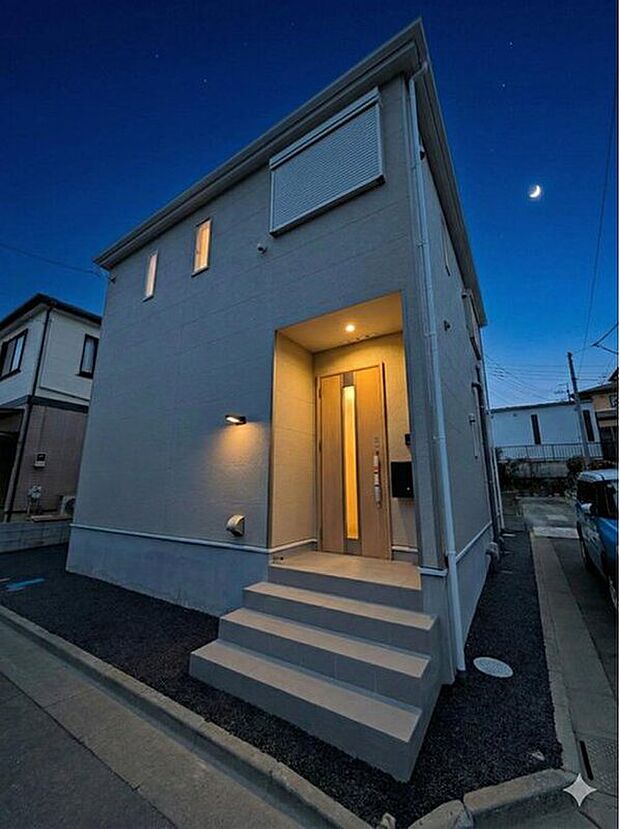 ただ「住まう」だけではございません。気持ち良く住んで欲しい気持ちをこめて…。お住まいの事、住まう街の事、お金の事、何でもご相談下さいませ。

