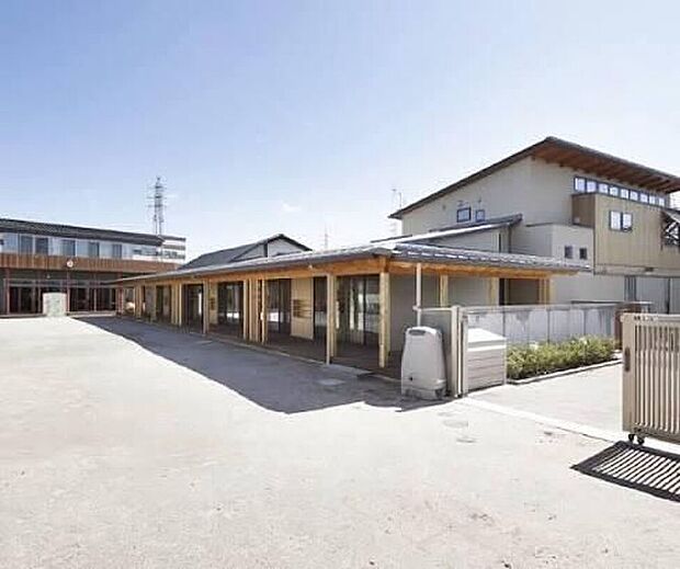 いちご南保育園(約411m)