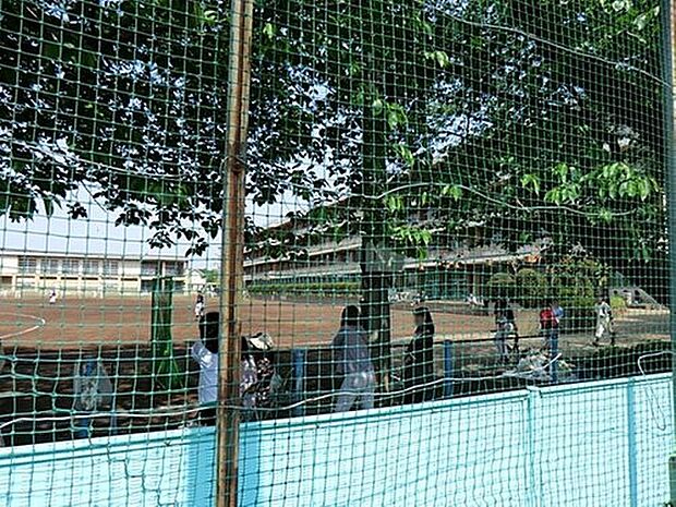 所沢市立南陵中学校(約460m)