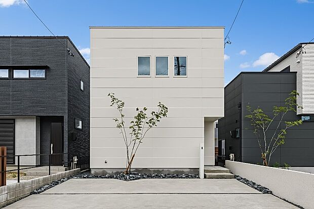 外観
■余分なものをできるだけ除いた美しさ、シンプルで洗練されたデザイン