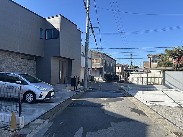 前面道路 2025年11月撮影