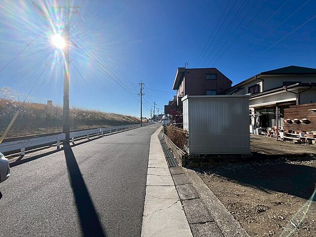 前面道路
2025年12月撮影