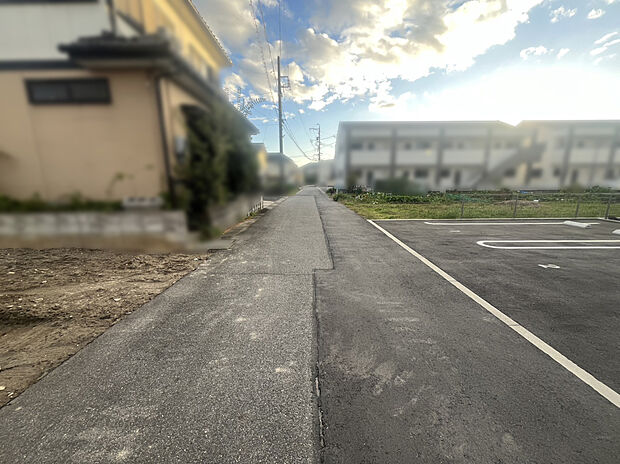 道路写真　北西側3.3ｍ
■2025年11月撮影