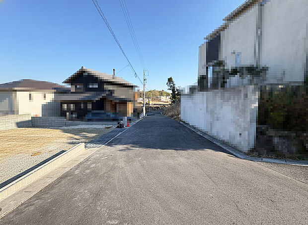 O号棟側前面道路