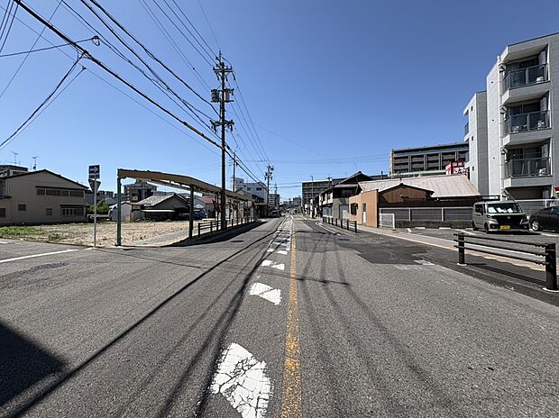 前面道路 東側