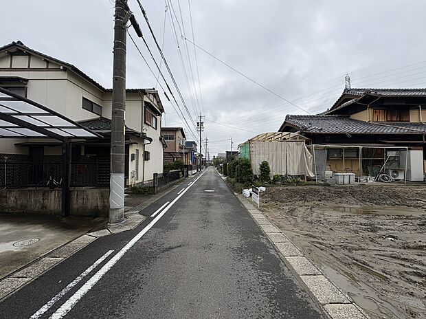前面道路(2026年7月撮影)