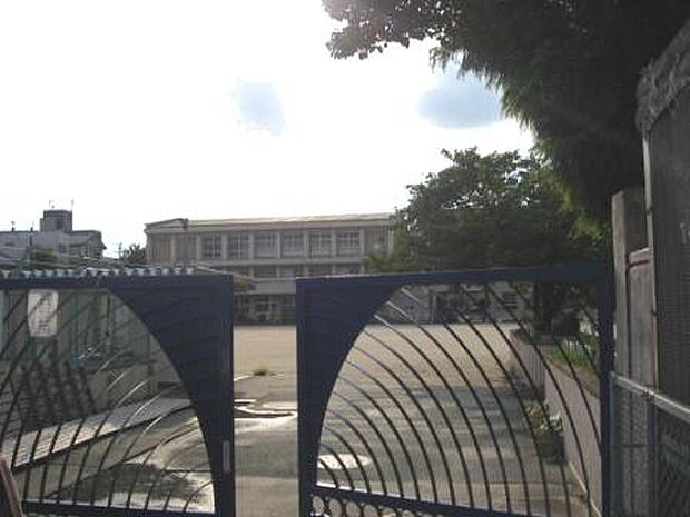 名古屋市立吹上小学校（約440m）