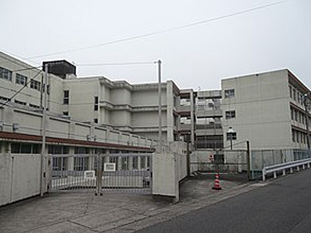 西城小学校（約350m）