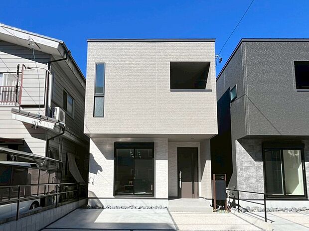 【現地外観写真　E号棟】■即日案内可能■平日、土日問わずご案内いたします。
お気軽に「0120-776-133」へご連絡下さい。
