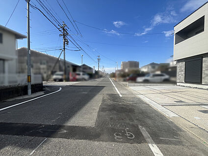 前面道路　南側7.9m