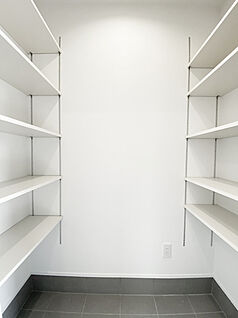 土間収納　同仕様写真　A号棟
