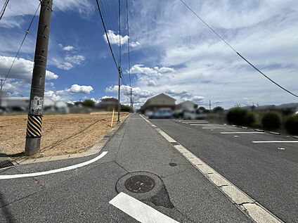 前面道路　南西側4.3m