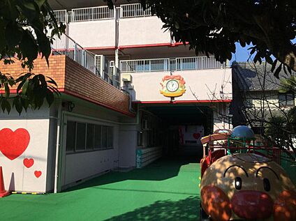 いずみこども園 320m(徒歩4分)