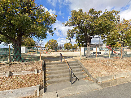 池浦公園 90ｍ(徒歩2分)