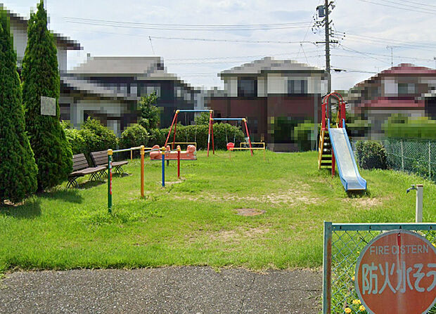 上池北公園(約500m)