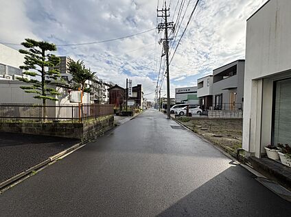 前面道路　南側