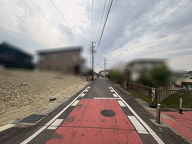 【現地写真（2026年3月）撮影】北側道路幅員約6.1ｍ