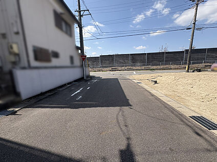 道路写真　南側5.9ｍ