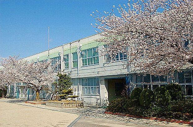 名古屋市立大杉小学校（約720m）
