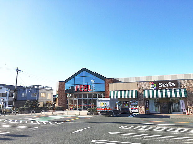 フィール豊川店(約1,000m)