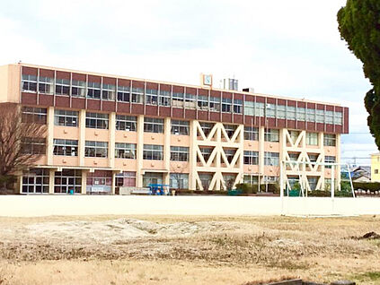 日進市立日進中学校 2,800ｍ(徒歩35分)