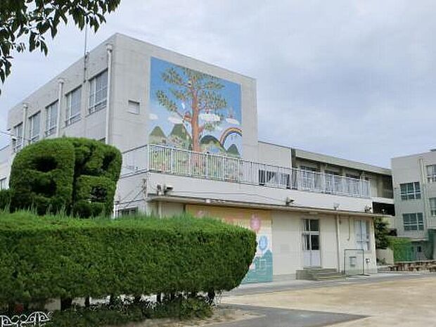 昭和橋小学校（約290m）