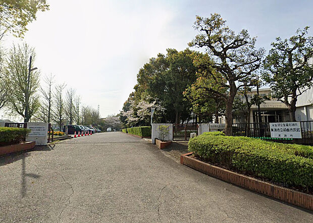 東海市立船島小学校(約80m)