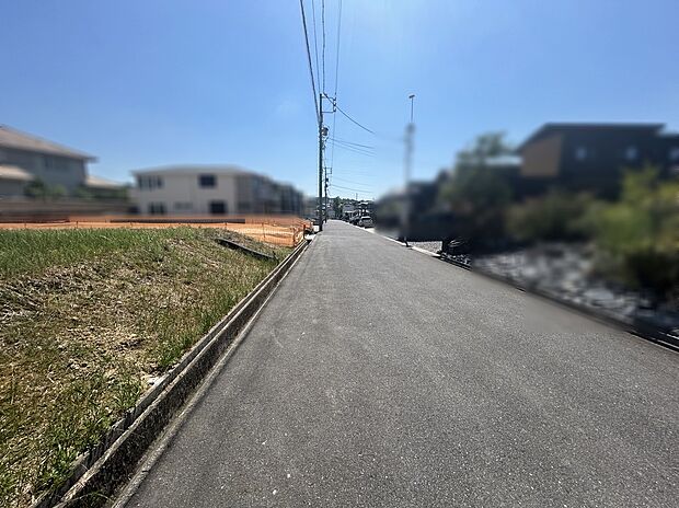 【前面道路（2026年7月）撮影】北側公道幅員約6.0ｍ