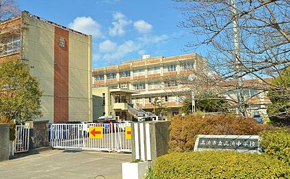 高浜市立高浜中学校 660ｍ(徒歩9分)