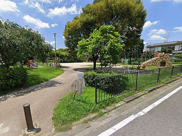 葉山西公園(約430m)