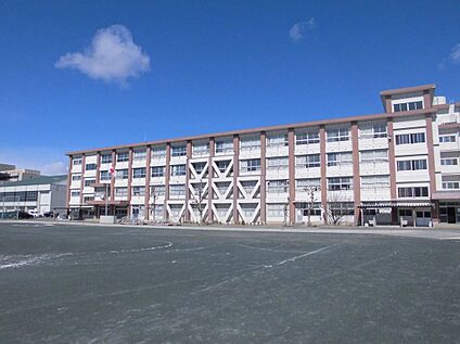 一宮市立北部中学校 800m