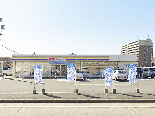 ミニストップ名古屋新川店(約500m)