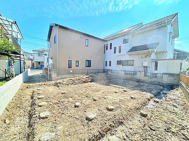 ≪現地ご案内は便利なネット予約も可能です!お気軽にお問い合わせください♪≫
ZEH水準:断熱性能の強化と高効率設備の導入により、快適な住環境を維持しながら省エネルギーな暮らしを実現します。