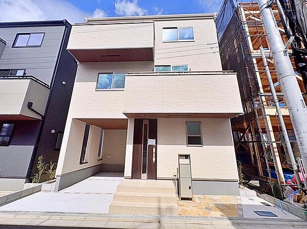 ≪現地ご案内は便利なネット予約も可能です!お気軽にお問い合わせください♪≫
新築一戸建て 家族の笑い声が自然と生まれます!